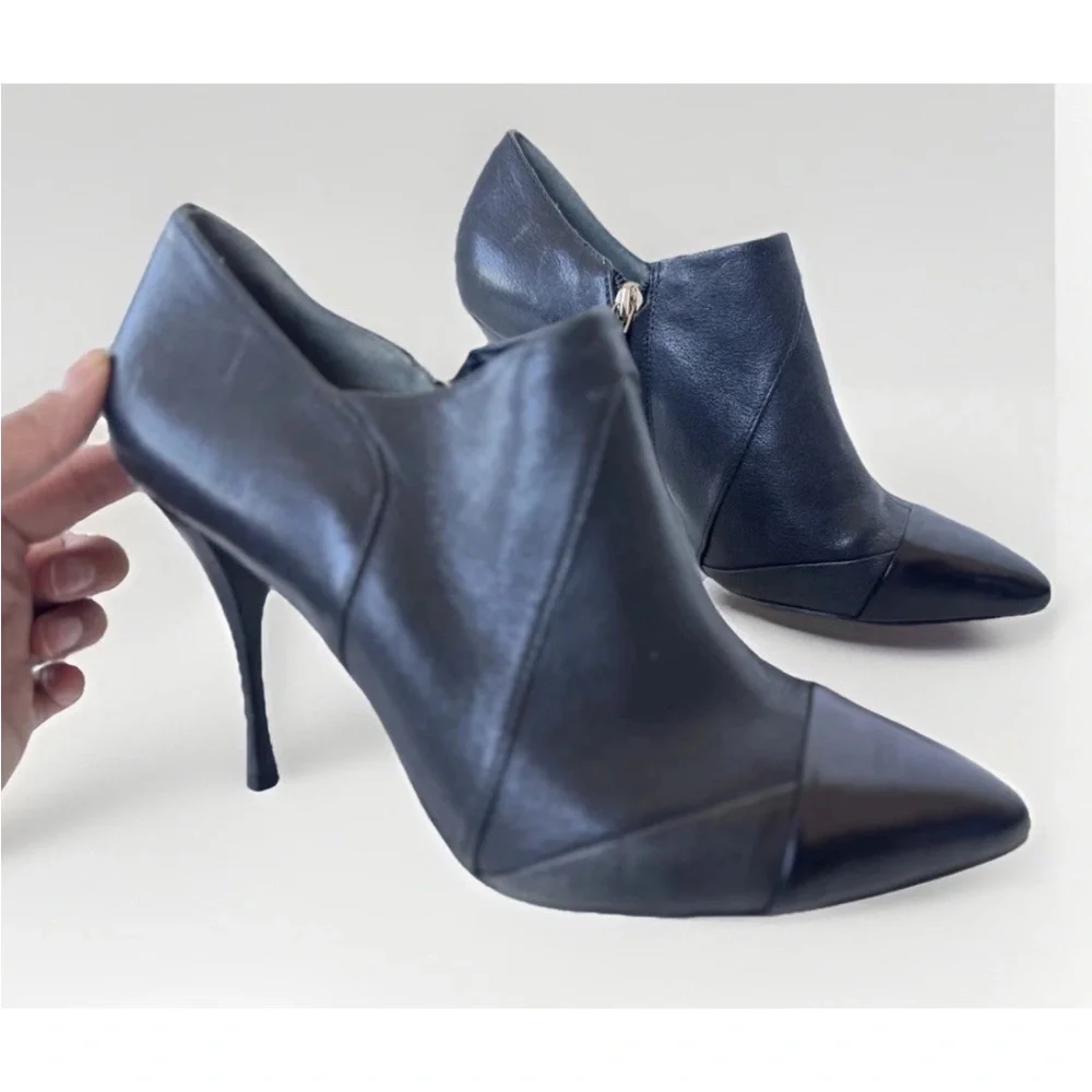 Tory Burch Lorelei Black Leather Stiletto Heel Ankle Boot Bootie Size 9.5